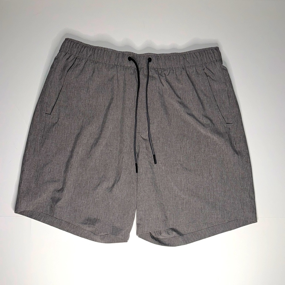 Mens Eddie Bauer Shorts gray Size XL  Stretch Water Repel  the tag is missing